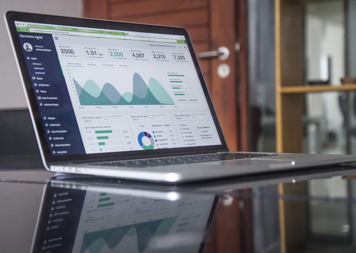 Technographic Segmentation: How to Target Accounts by Their Tech Stack